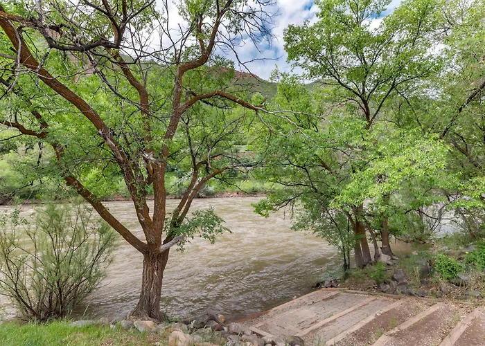 Comfort Inn & Suites Glenwood Springs On The River